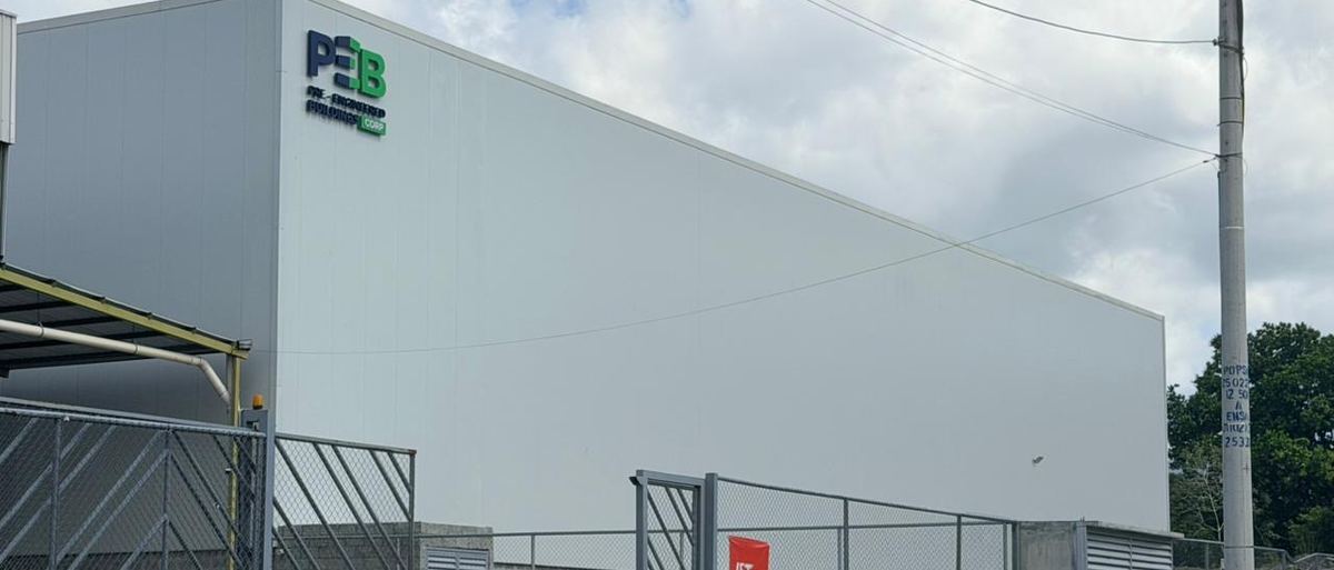 Exterior of the manufacturing plant at Centro Industrial PEB, Las Mañanitas